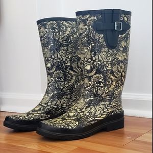 The SAK Women's Rhythm Rain Boot